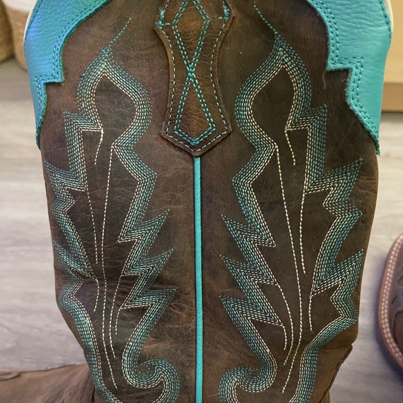 Ariat Western boots size 6.5 - Picture 11 of 11